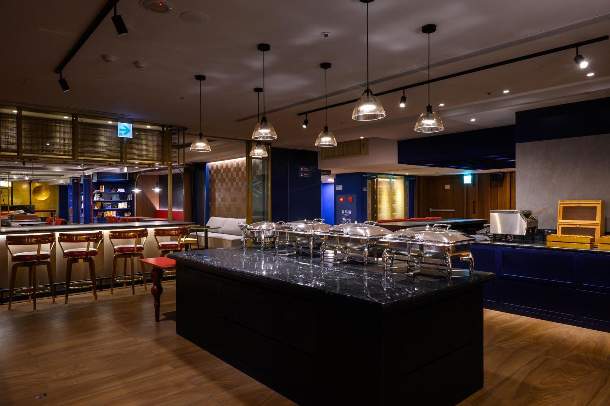 台中世联商旅酒店 外观 照片